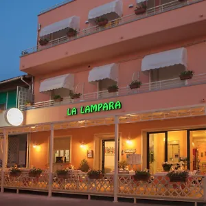 https://albergo-lampara-2015.it-tuscanyhotel.com